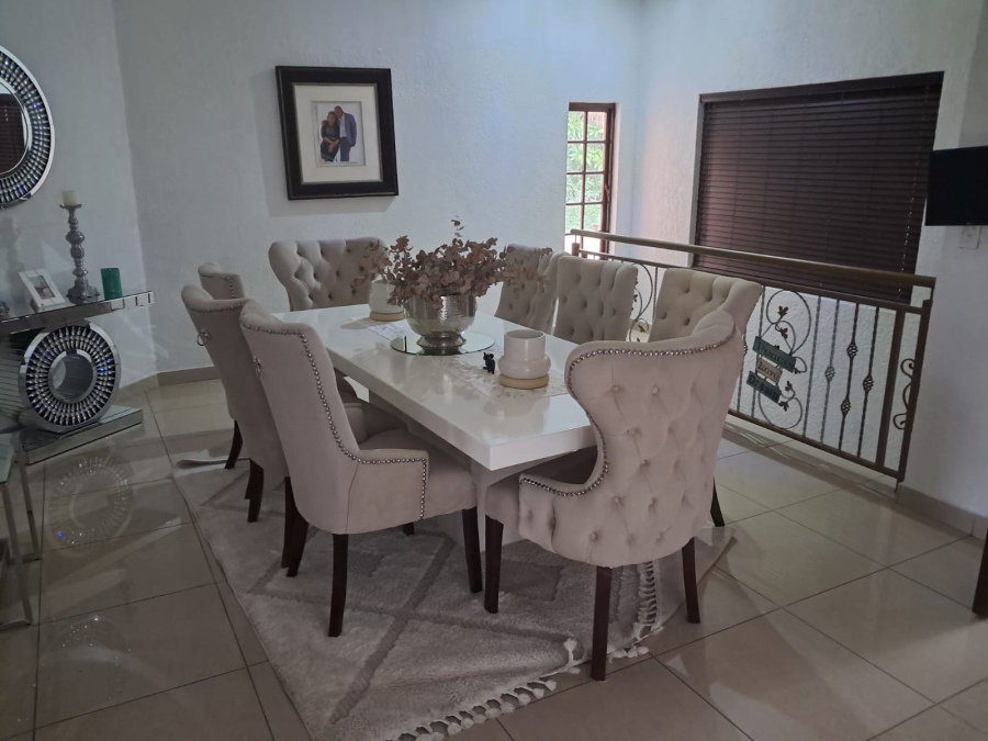 6 Bedroom Property for Sale in Safari Gardens North West